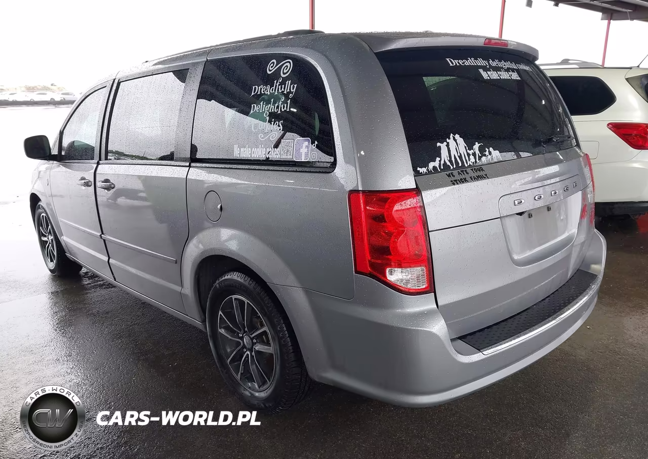 2016 Dodge Grand Caravan R-T VIN:2C4RDGEG2GR375656 - 3