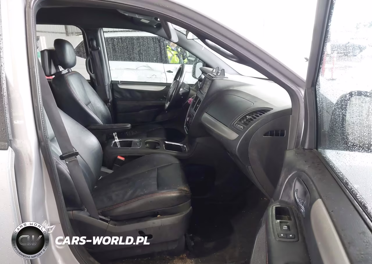 2016 Dodge Grand Caravan R-T VIN:2C4RDGEG2GR375656 - 5