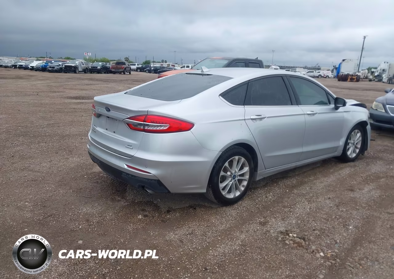 2019 Ford Fusion Se VIN:3FA6P0HD5KR239517 - 4