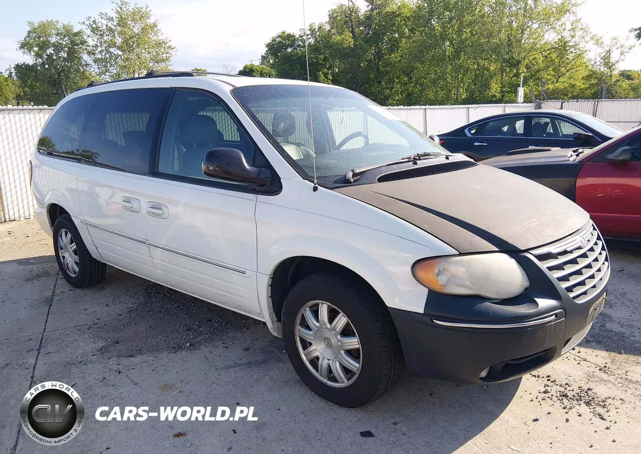 2005 Chrysler Town & Country Touring