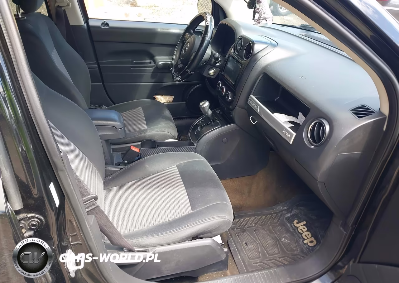 2016 Jeep Compass Sport VIN:1C4NJCBA4GD622646 - 5