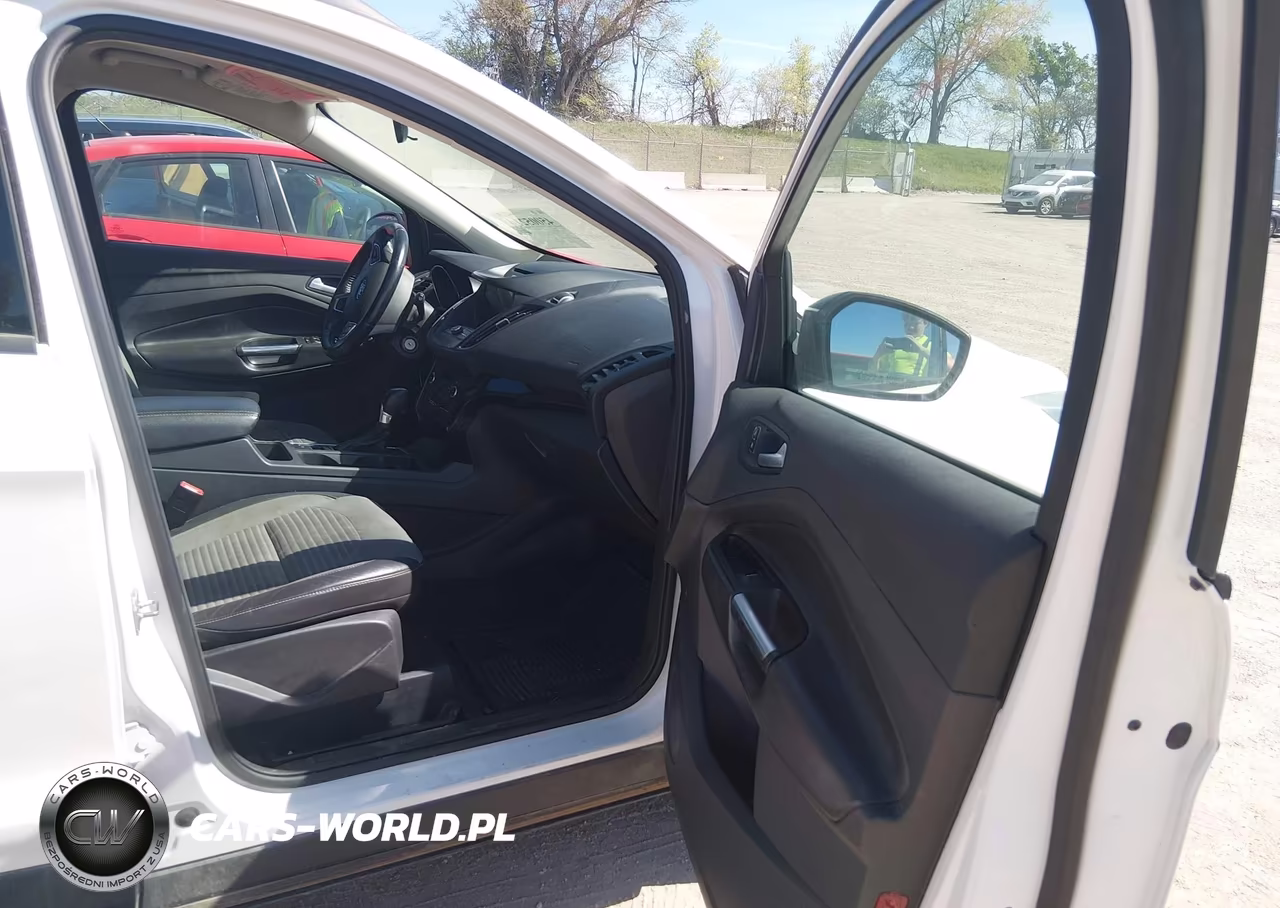 2017 Ford Escape Se VIN:1FMCU9GD3HUE47470 - 5