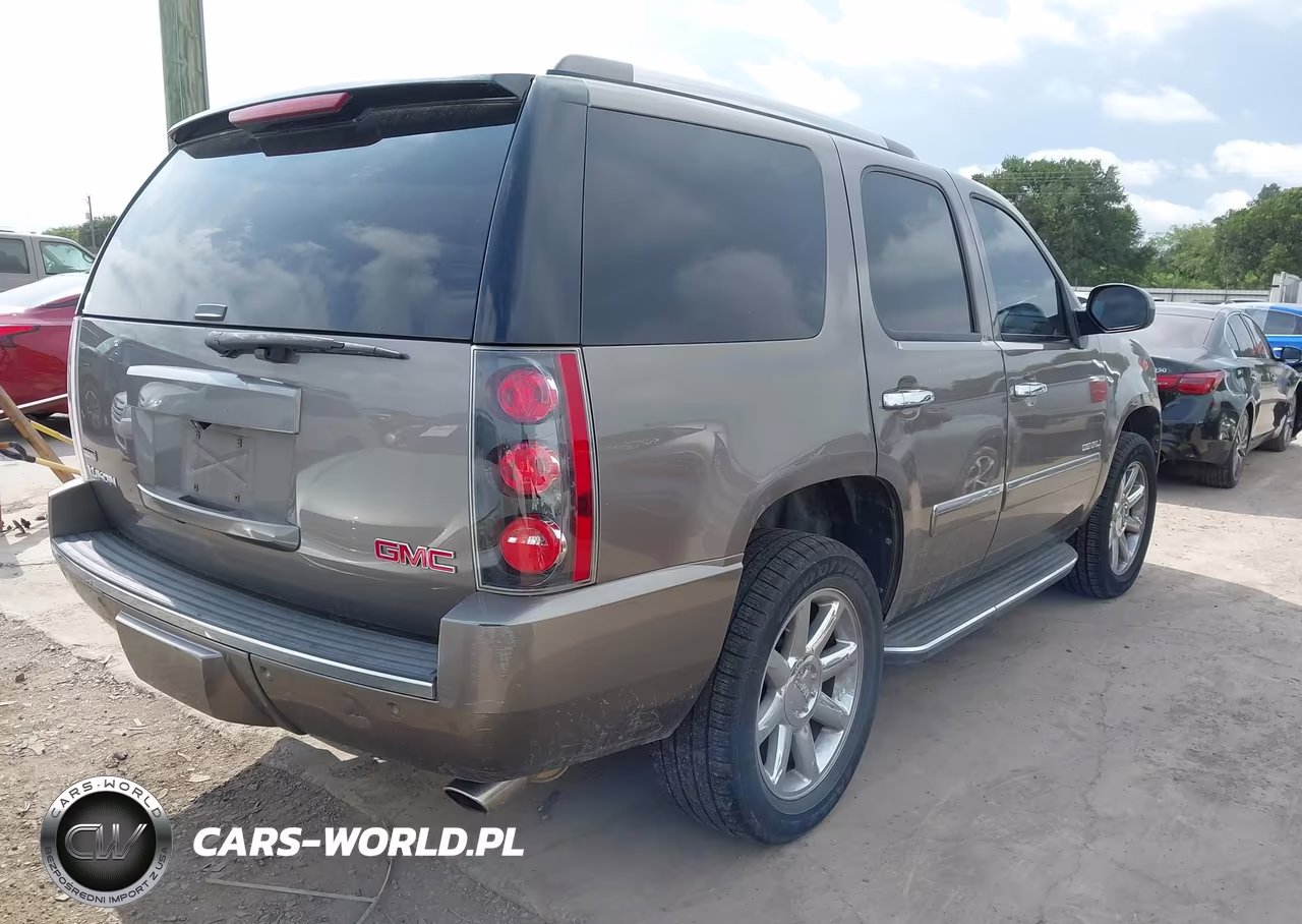 2012 GMC Yukon Denali VIN:1GKS2EEF3CR199403 - 4