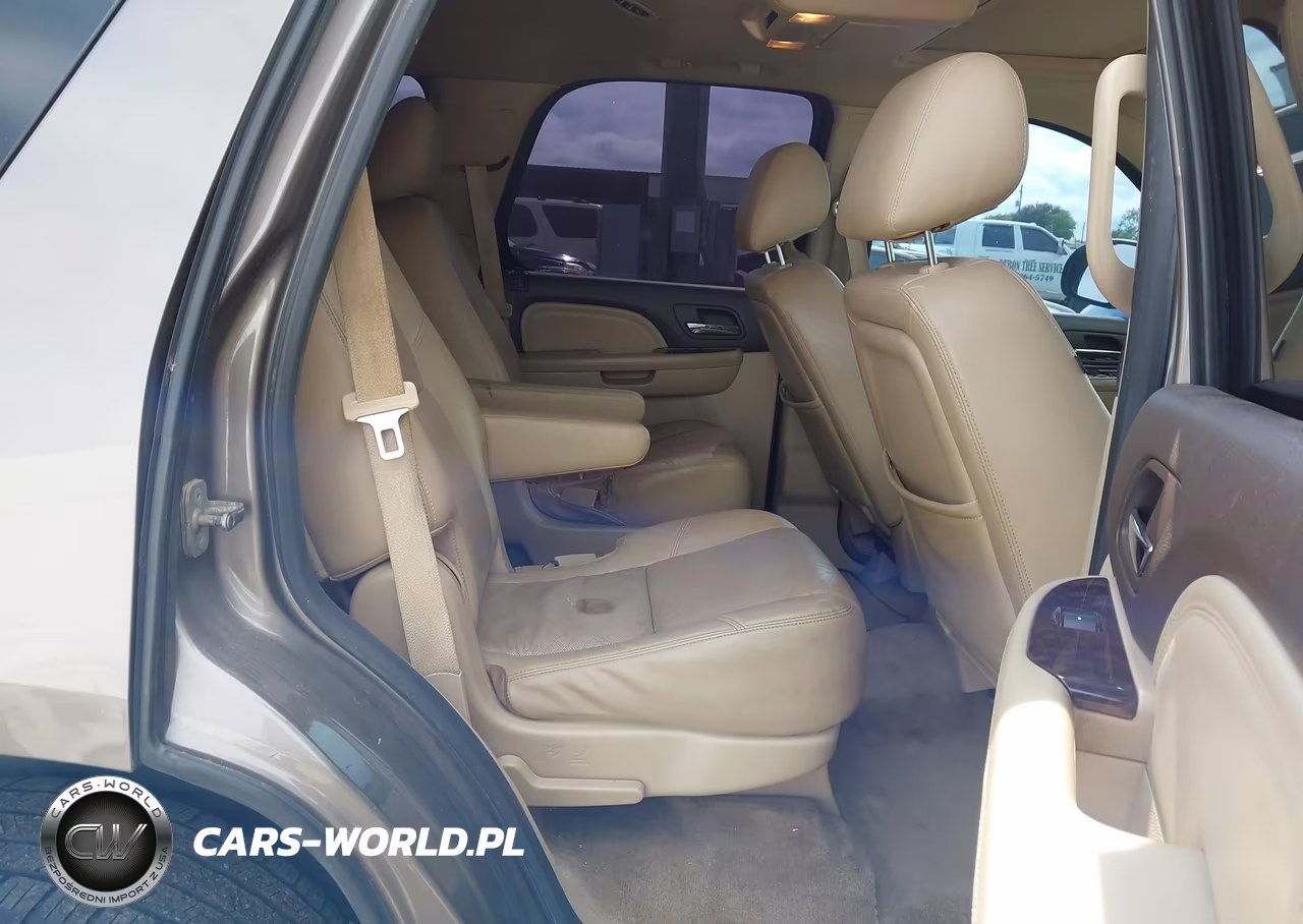 2012 GMC Yukon Denali VIN:1GKS2EEF3CR199403 - 8