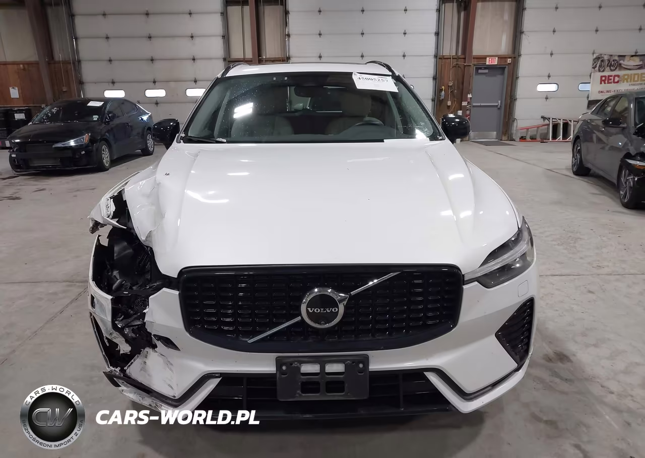 2024 Volvo Xc60 Recharge Plug-In Hybrid T8 Plus Dark Theme VIN:YV4H60DL0R1842282 - 12
