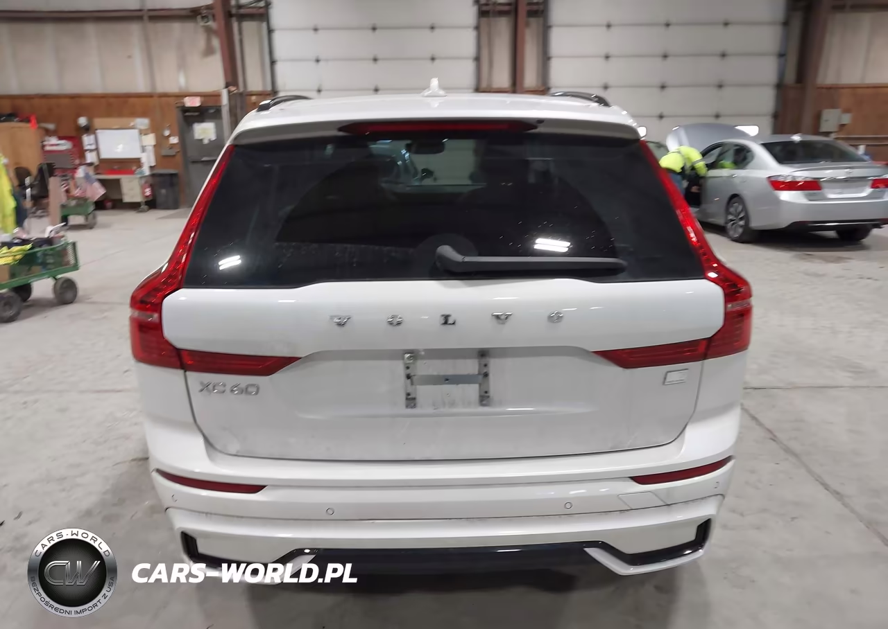 2024 Volvo Xc60 Recharge Plug-In Hybrid T8 Plus Dark Theme VIN:YV4H60DL0R1842282 - 16