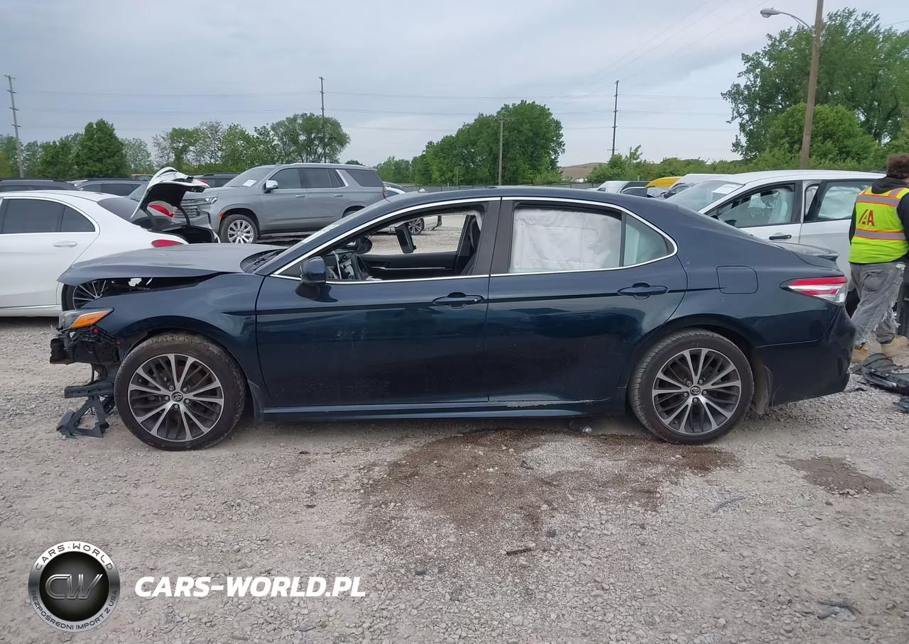 2020 Toyota Camry Se VIN:4T1G11AK6LU924744 - 15