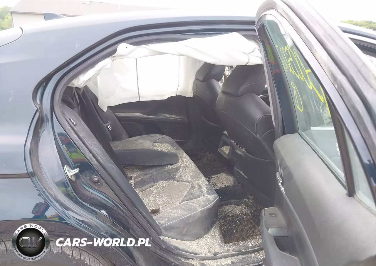 2020 Toyota Camry Se VIN:4T1G11AK6LU924744 - 8