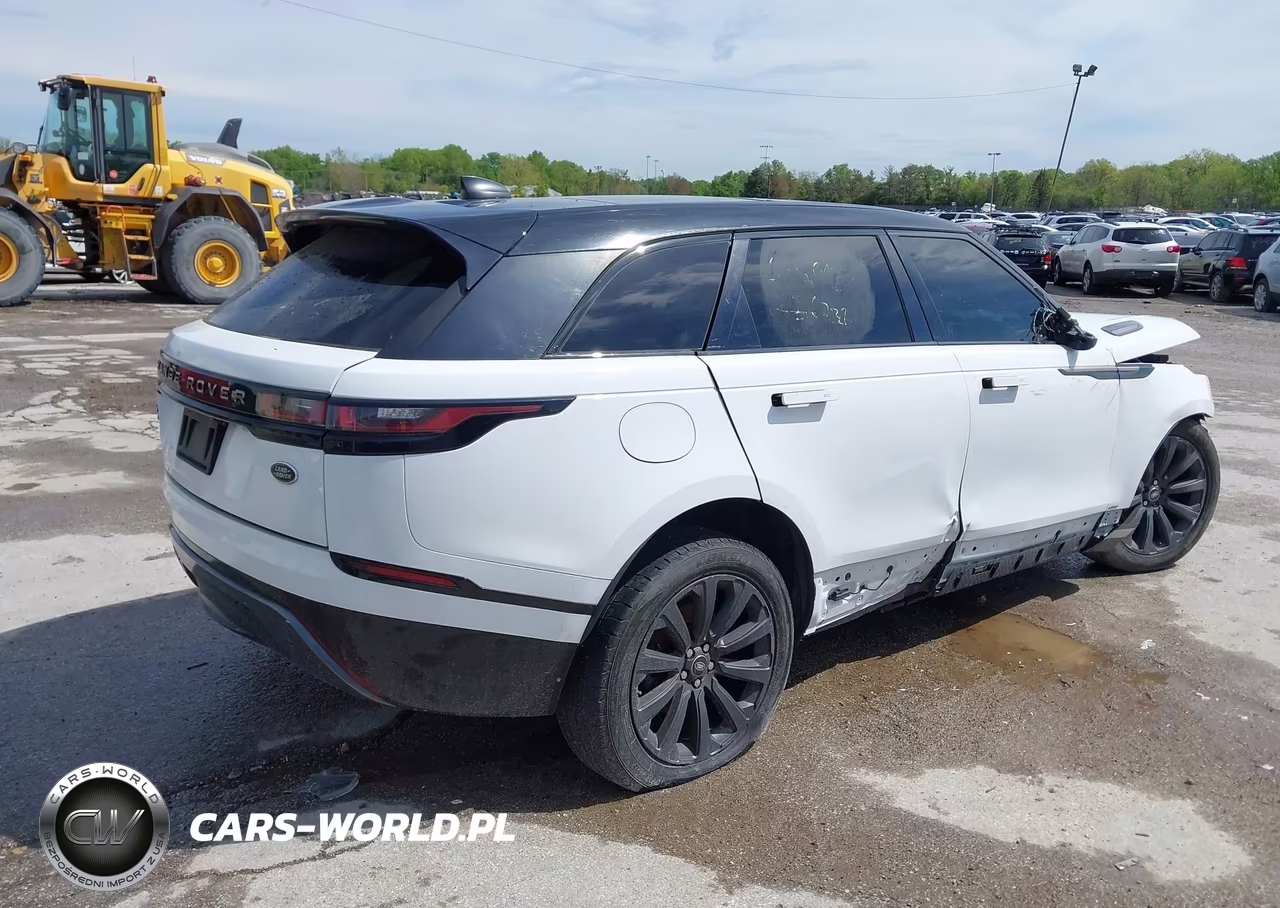 2018 Land Rover Range Rover Velar P250 Se R-Dynamic VIN:SALYL2RX2JA715324 - 4