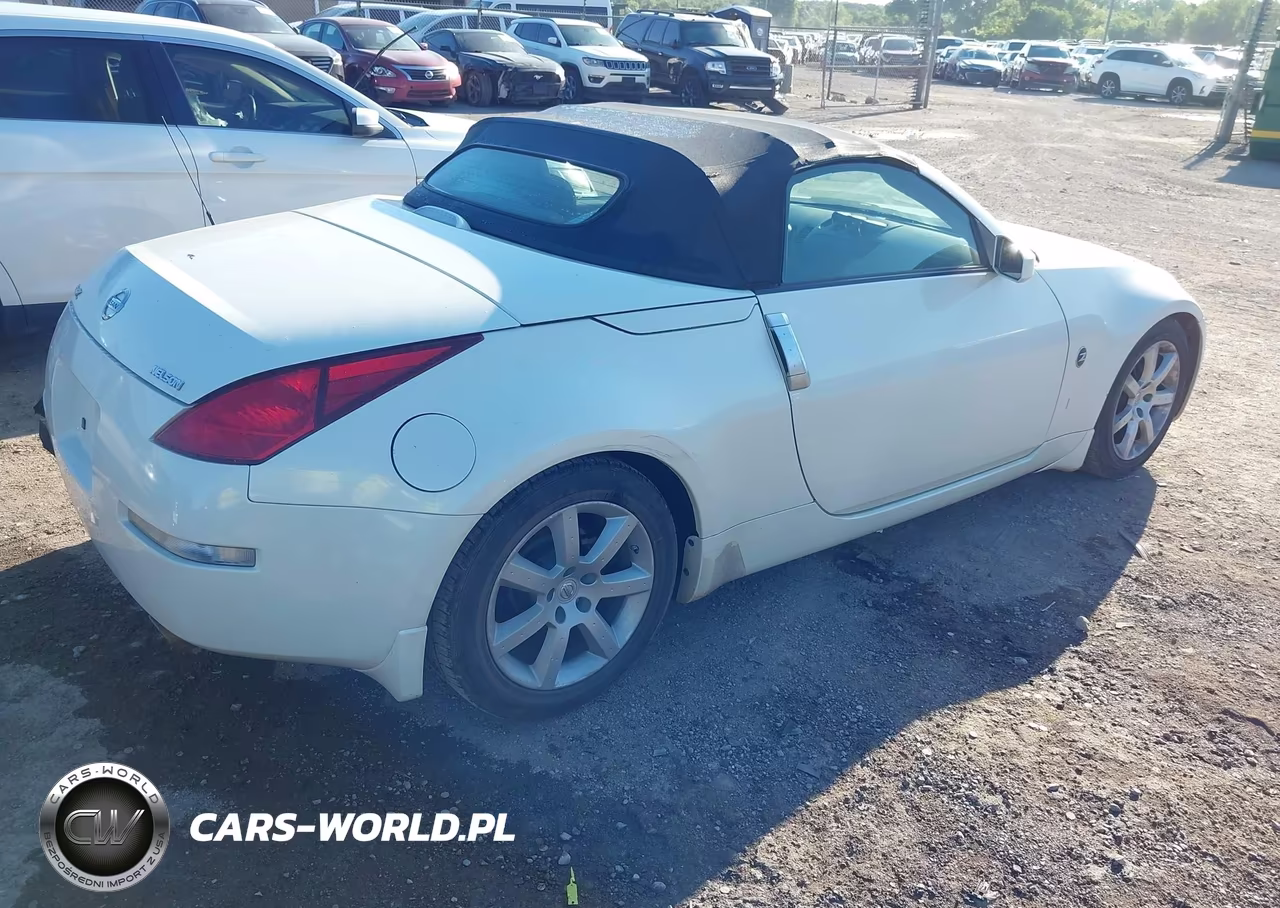 2005 Nissan 350Z Touring VIN:JN1AZ36A25M754726 - 4