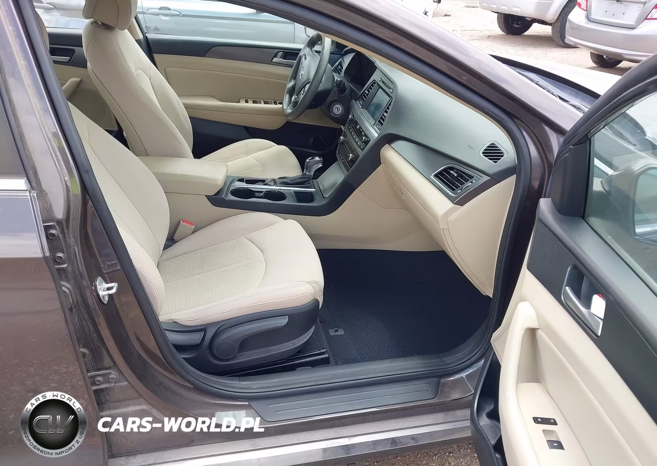 2017 Hyundai Sonata Sport VIN:5NPE34AF0HH544598 - 5