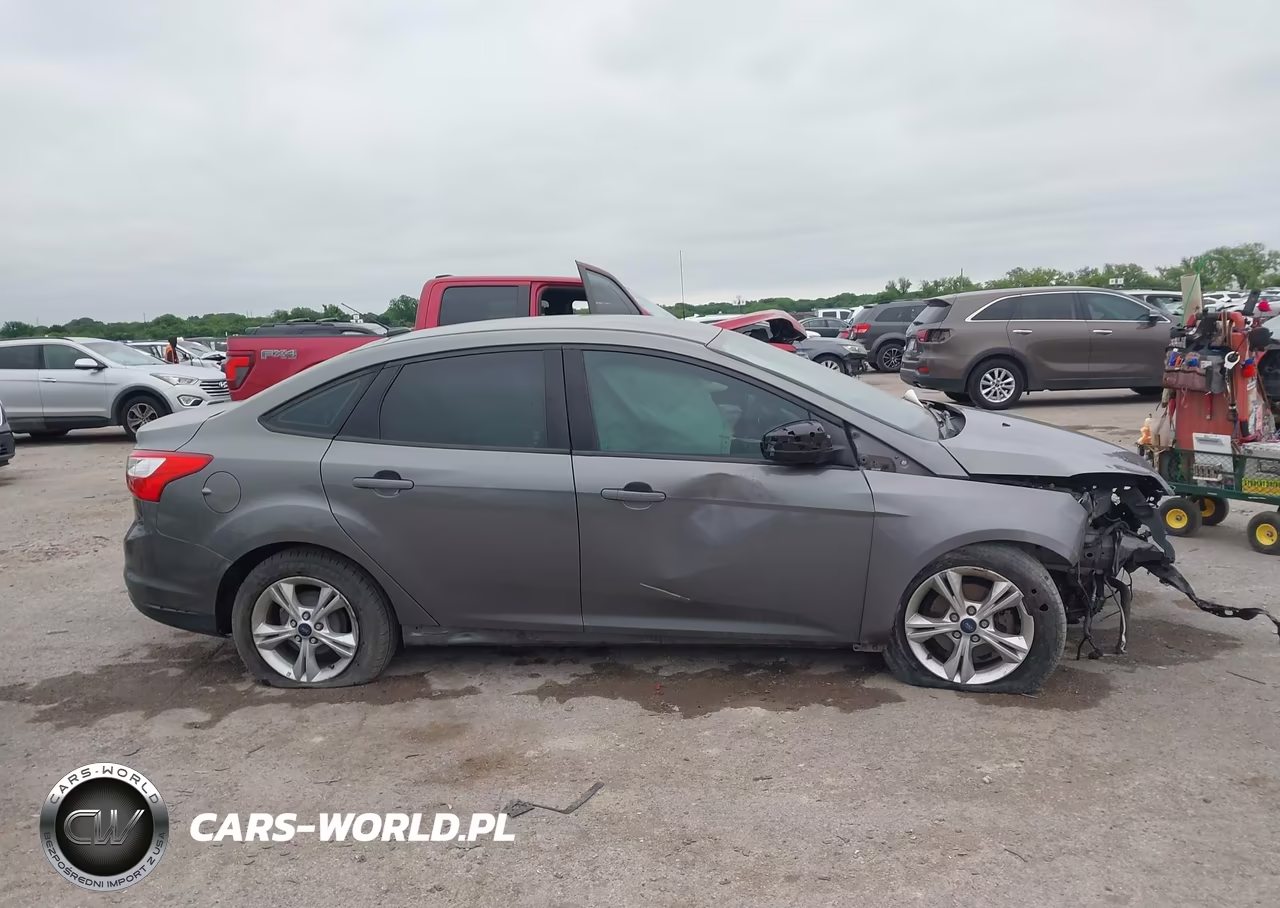 2013 Ford Focus Se VIN:1FADP3F22DL351588 - 13