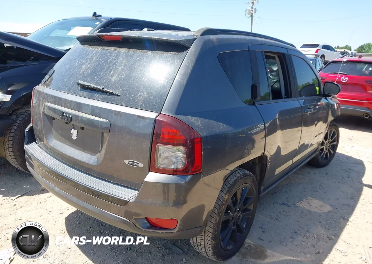 2015 Jeep Compass Altitude Edition VIN:1C4NJCBAXFD328859 - 4