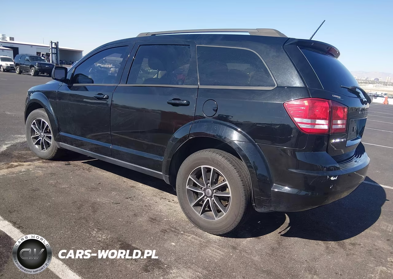 2018 Dodge Journey Se VIN:3C4PDCABXJT216995 - 3