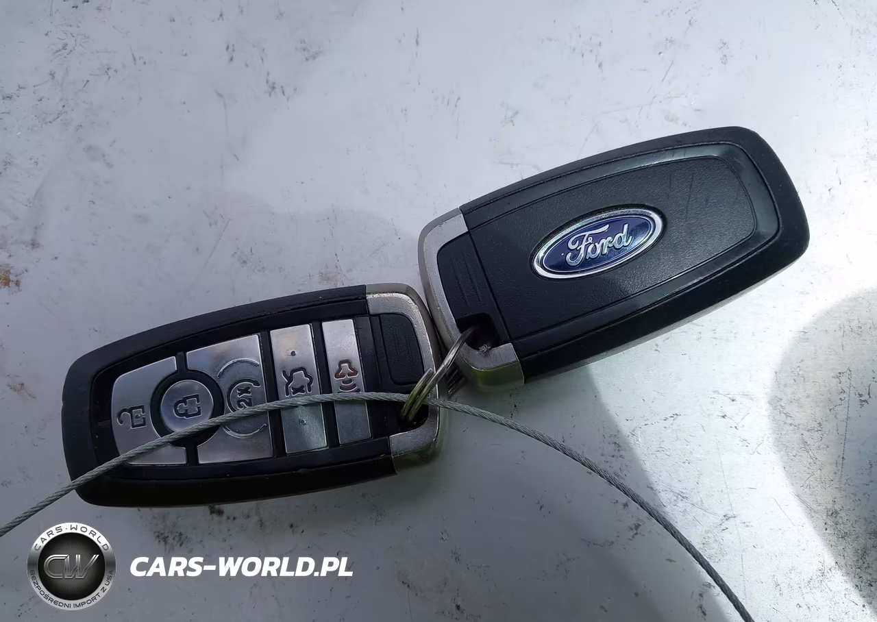 2018 Ford Explorer Platinum VIN:1FM5K8HT1JGA17925 - 11