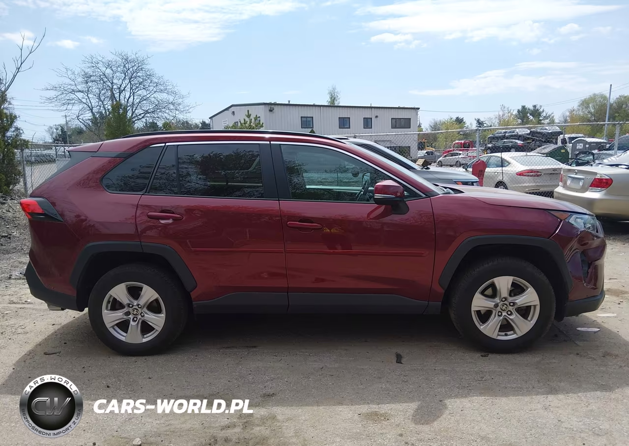 2021 Toyota Rav4 Xle VIN:2T3P1RFV4MW240284 - 13