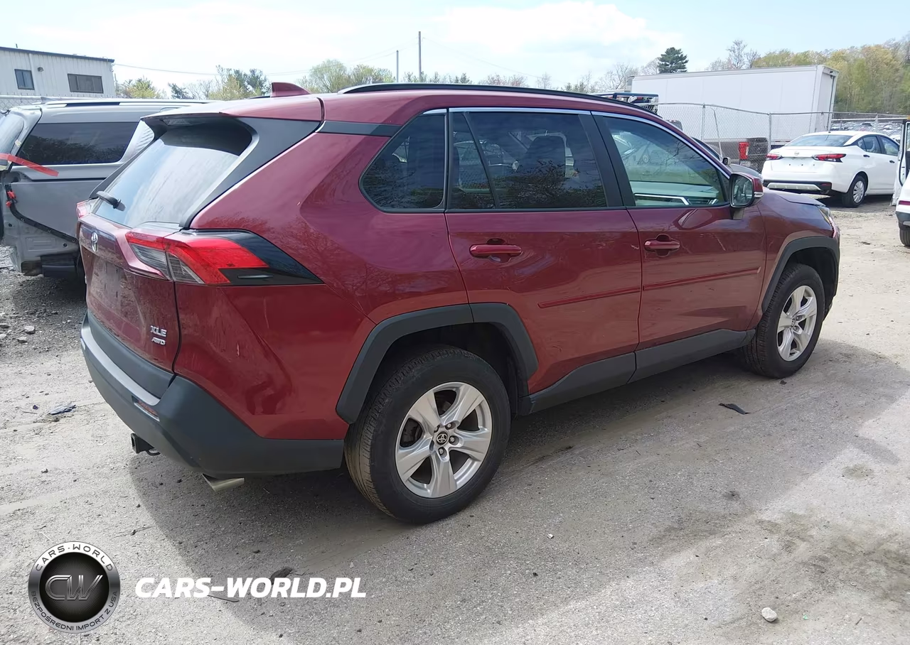 2021 Toyota Rav4 Xle VIN:2T3P1RFV4MW240284 - 4