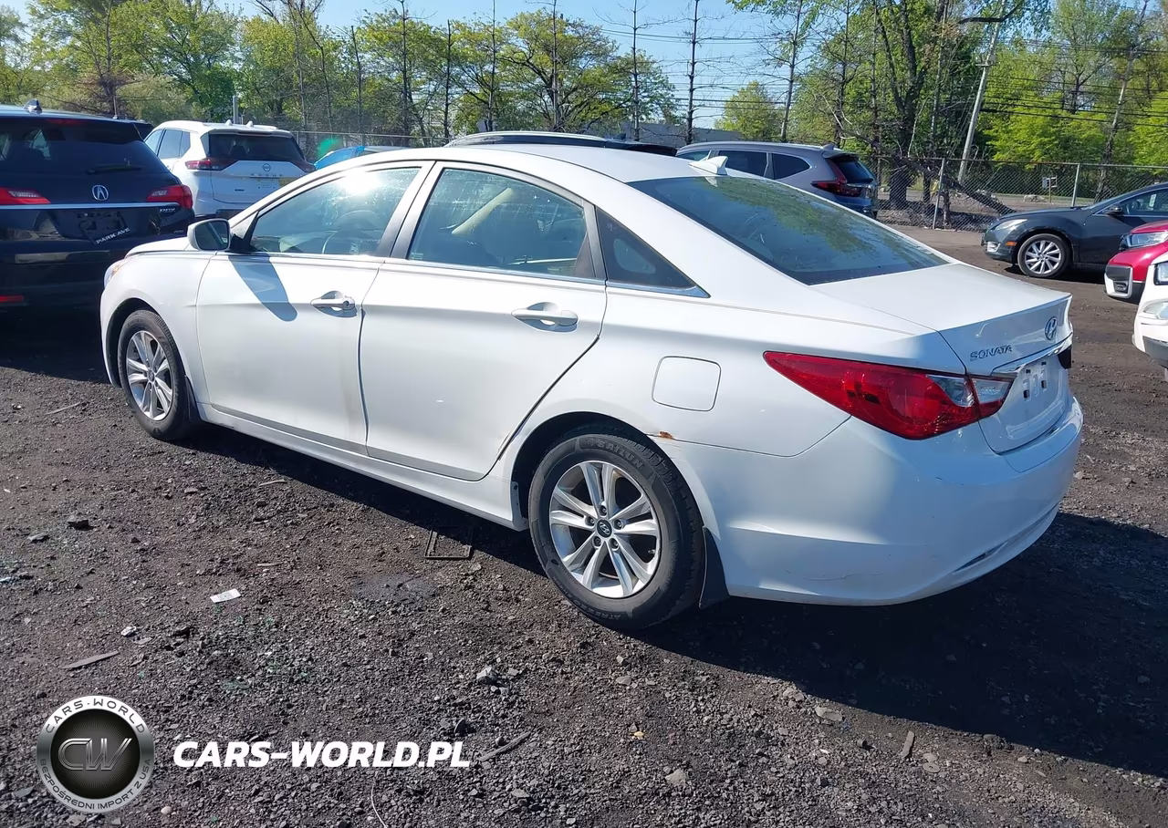 2013 Hyundai Sonata Gls VIN:5NPEB4AC7DH743375 - 3