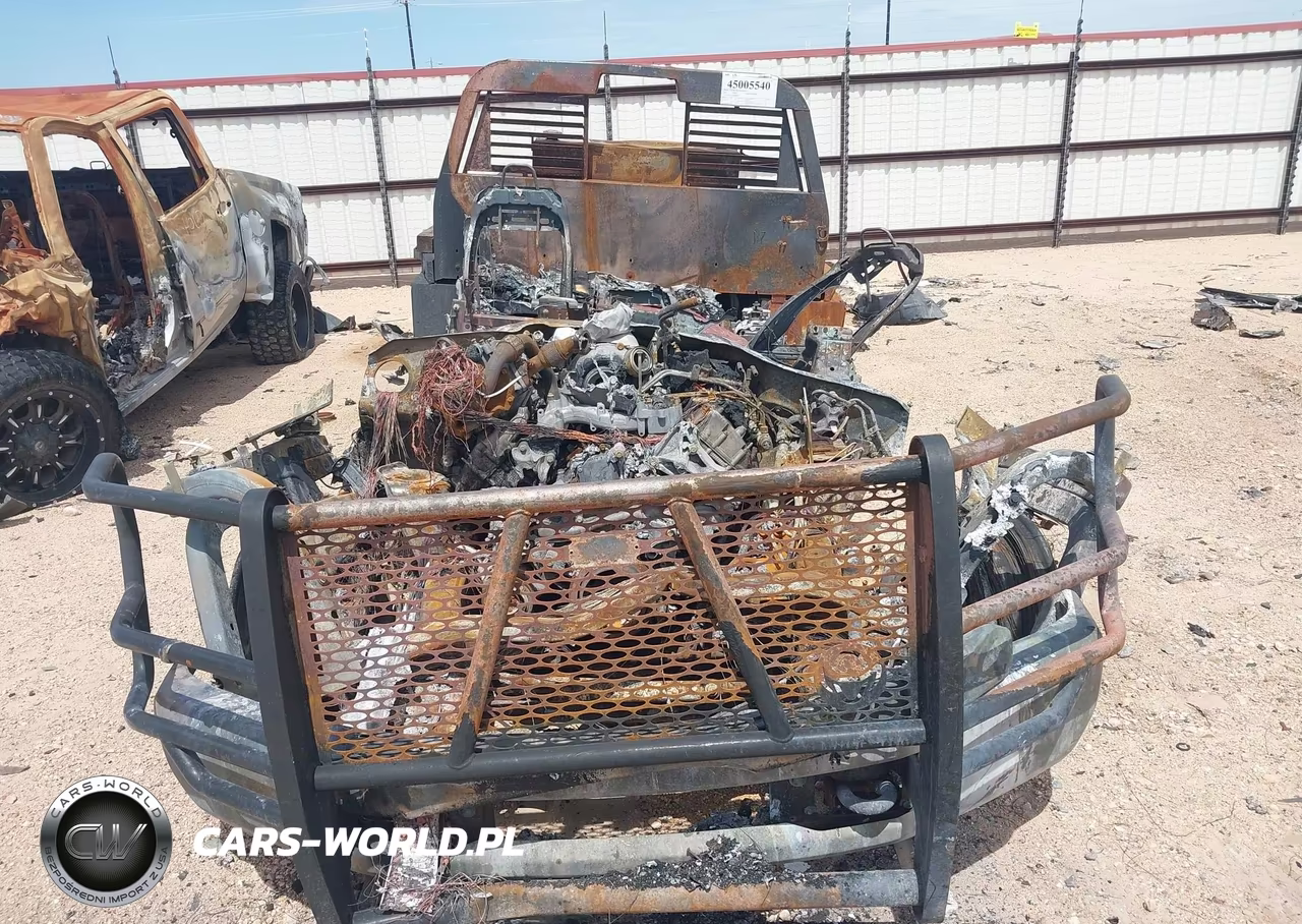 2017 Ford F-450 Chassis VIN:1FD0W4HT9HEB24590 - 11