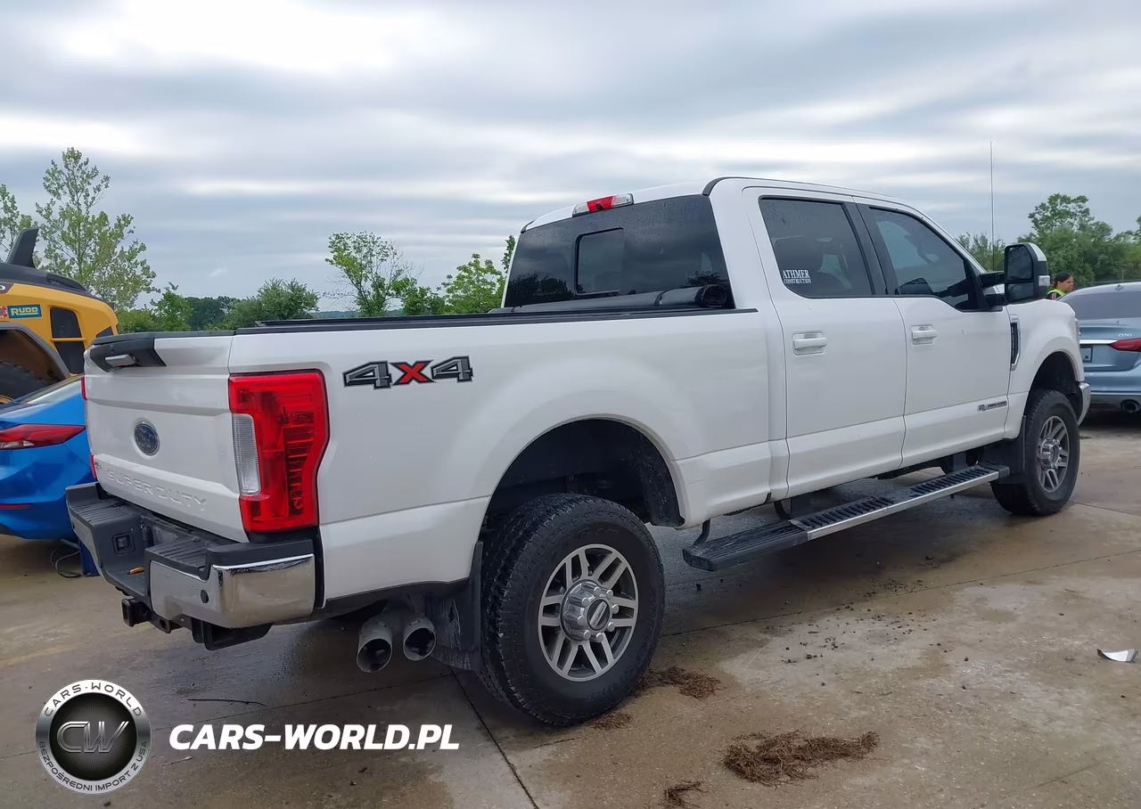 2017 Ford F-350 King Ranch-Lariat-Platinum-Xl-Xlt VIN:1FT8W3BT6HEF13987 - 4