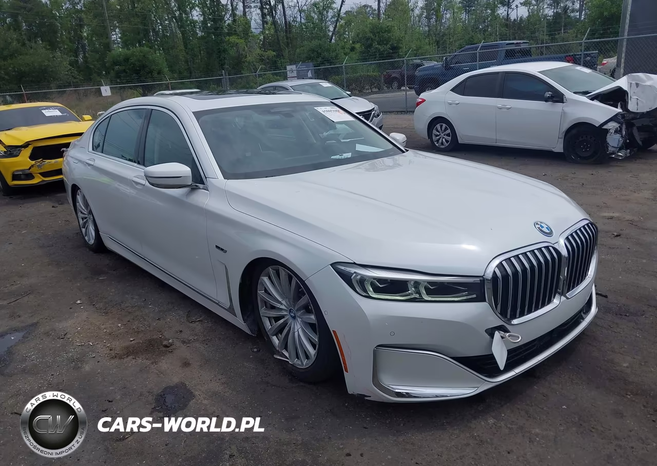 2022 BMW 745E xDrive