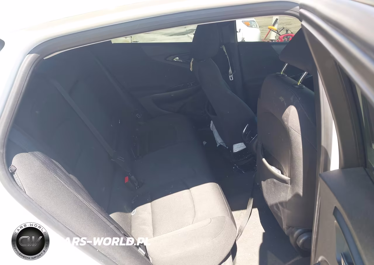 2019 Chevrolet Malibu Lt VIN:1G1ZD5ST6KF105148 - 8