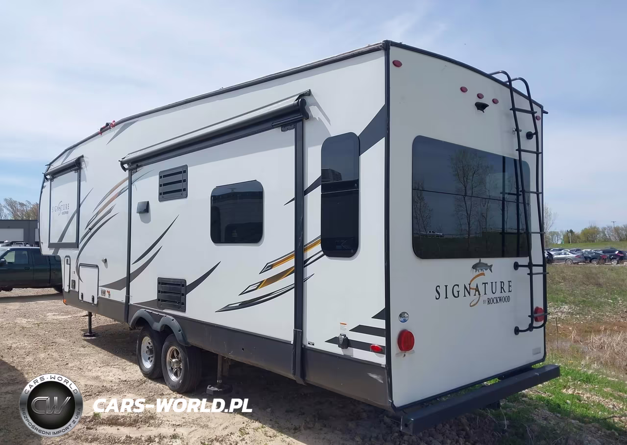 2020 Forest River Rockwood Signature 8299Sb 5Th Whl Travel Trailer VIN:4X4FRLE28L1889120 - 3