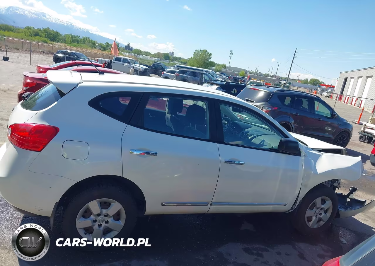 2011 Nissan Rogue S VIN:JN8AS5MV6BW274566 - 13