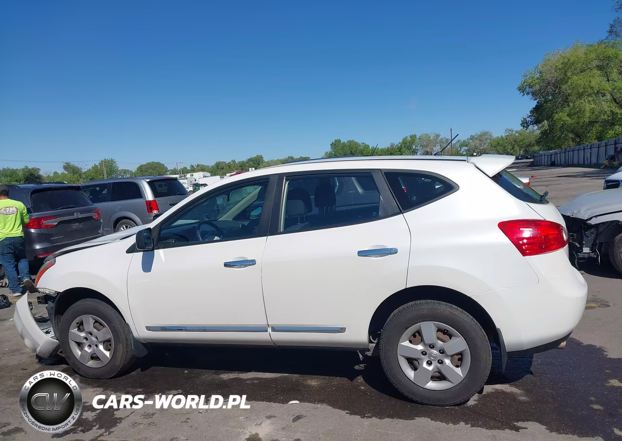2011 Nissan Rogue S VIN:JN8AS5MV6BW274566 - 14