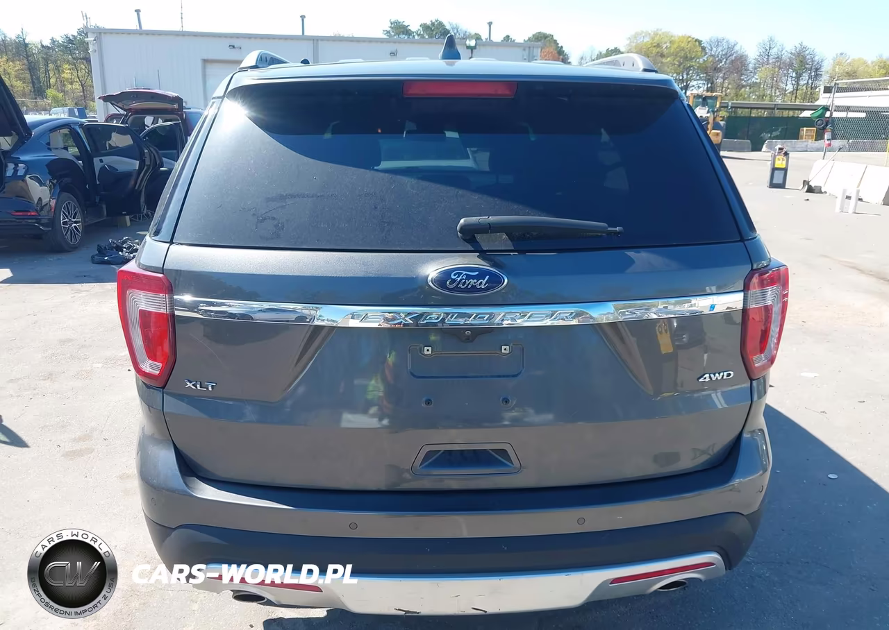 2016 Ford Explorer Xlt VIN:1FM5K8D84GGC52667 - 16