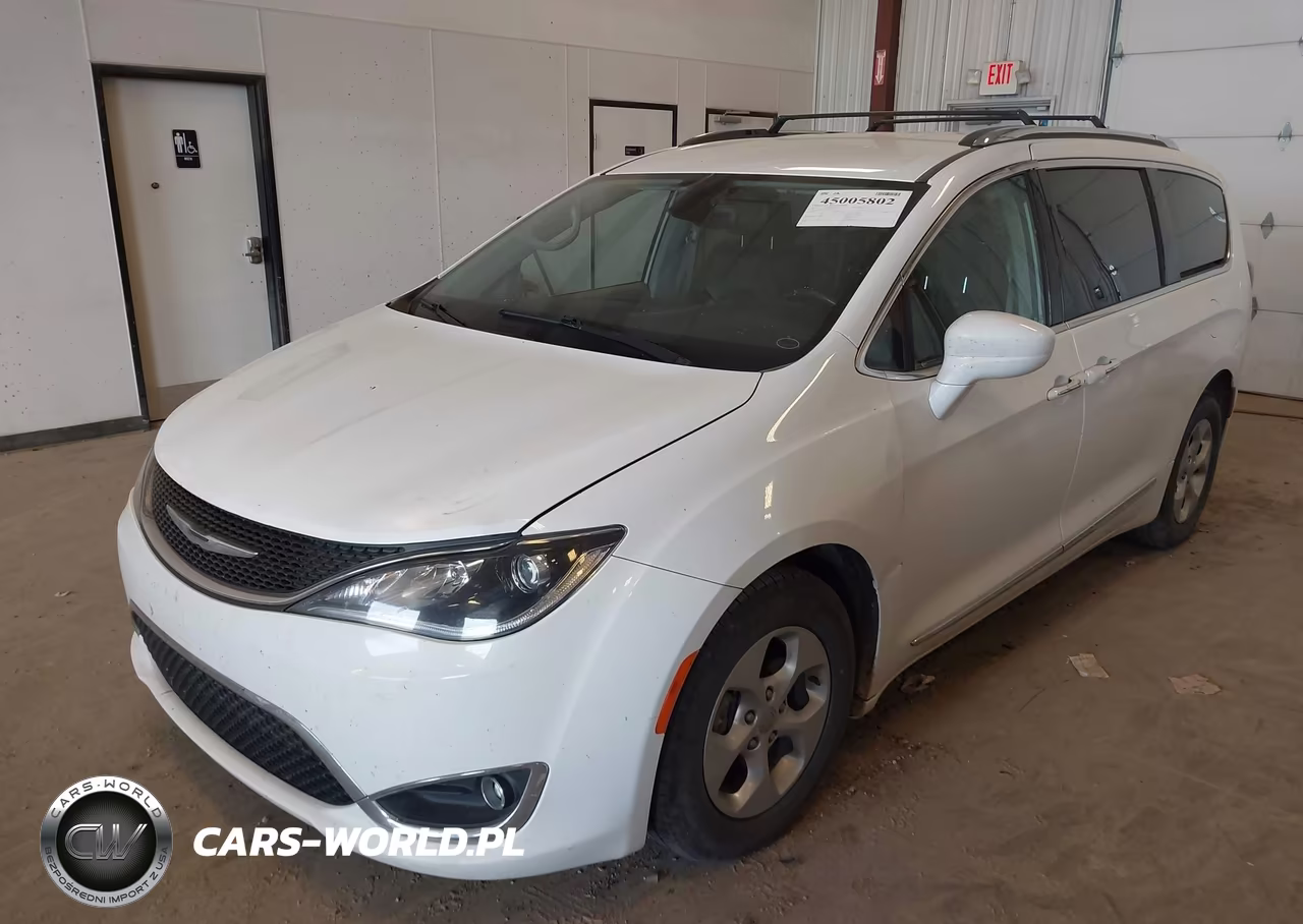 2017 Chrysler Pacifica Touring-L Plus VIN:2C4RC1EG6HR677016 - 2