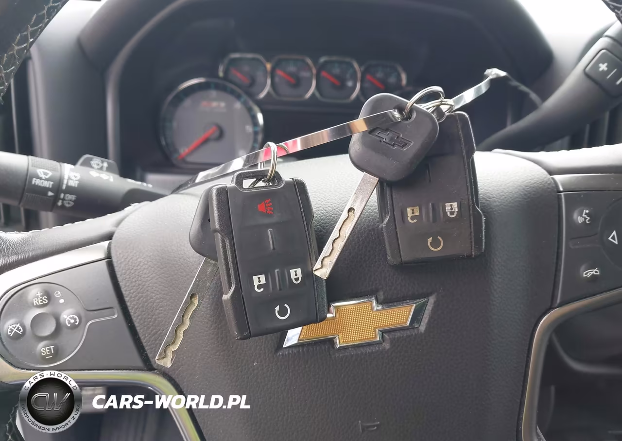 2018 Chevrolet Silverado 1500 2Lt VIN:3GCUKREC7JG600112 - 11