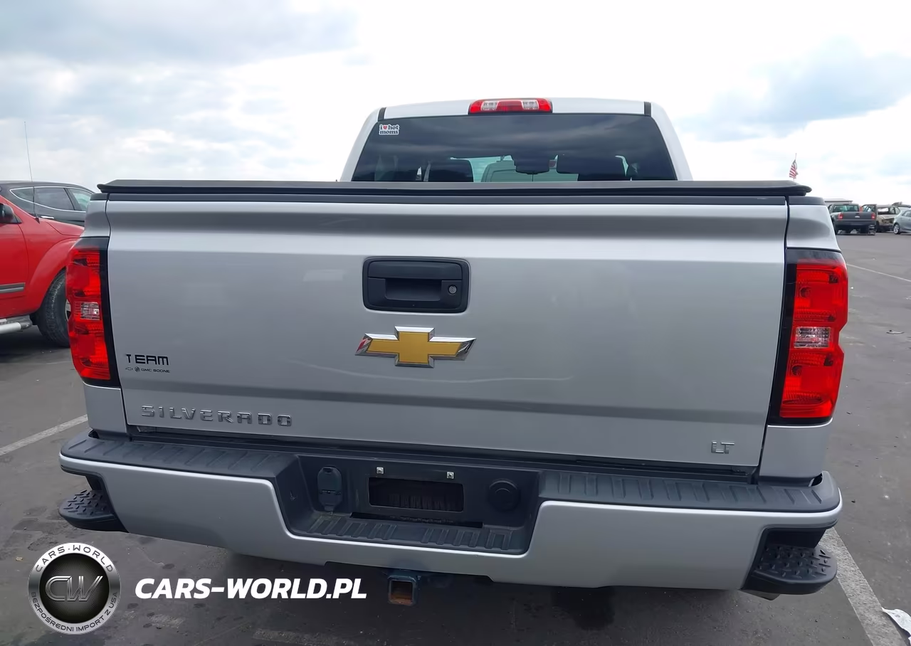 2018 Chevrolet Silverado 1500 2Lt VIN:3GCUKREC7JG600112 - 16