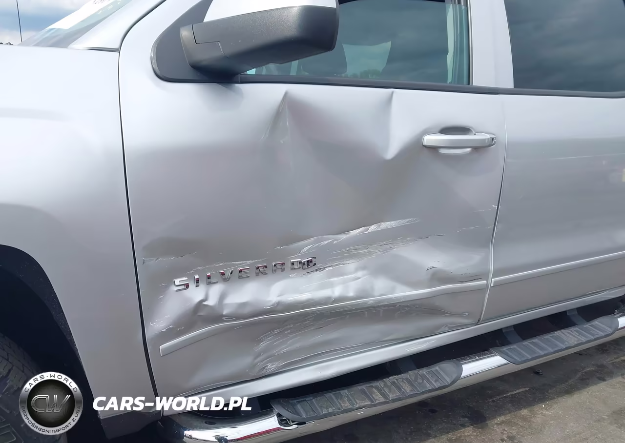 2018 Chevrolet Silverado 1500 2Lt VIN:3GCUKREC7JG600112 - 6