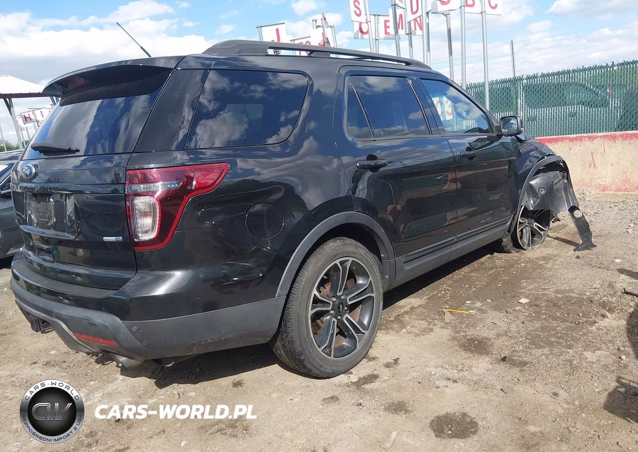 2015 Ford Explorer Sport VIN:1FM5K8GT9FGC02829 - 4