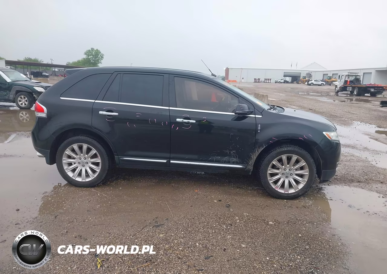 2015 Lincoln Mkx VIN:2LMDJ6JKXFBL25991 - 13