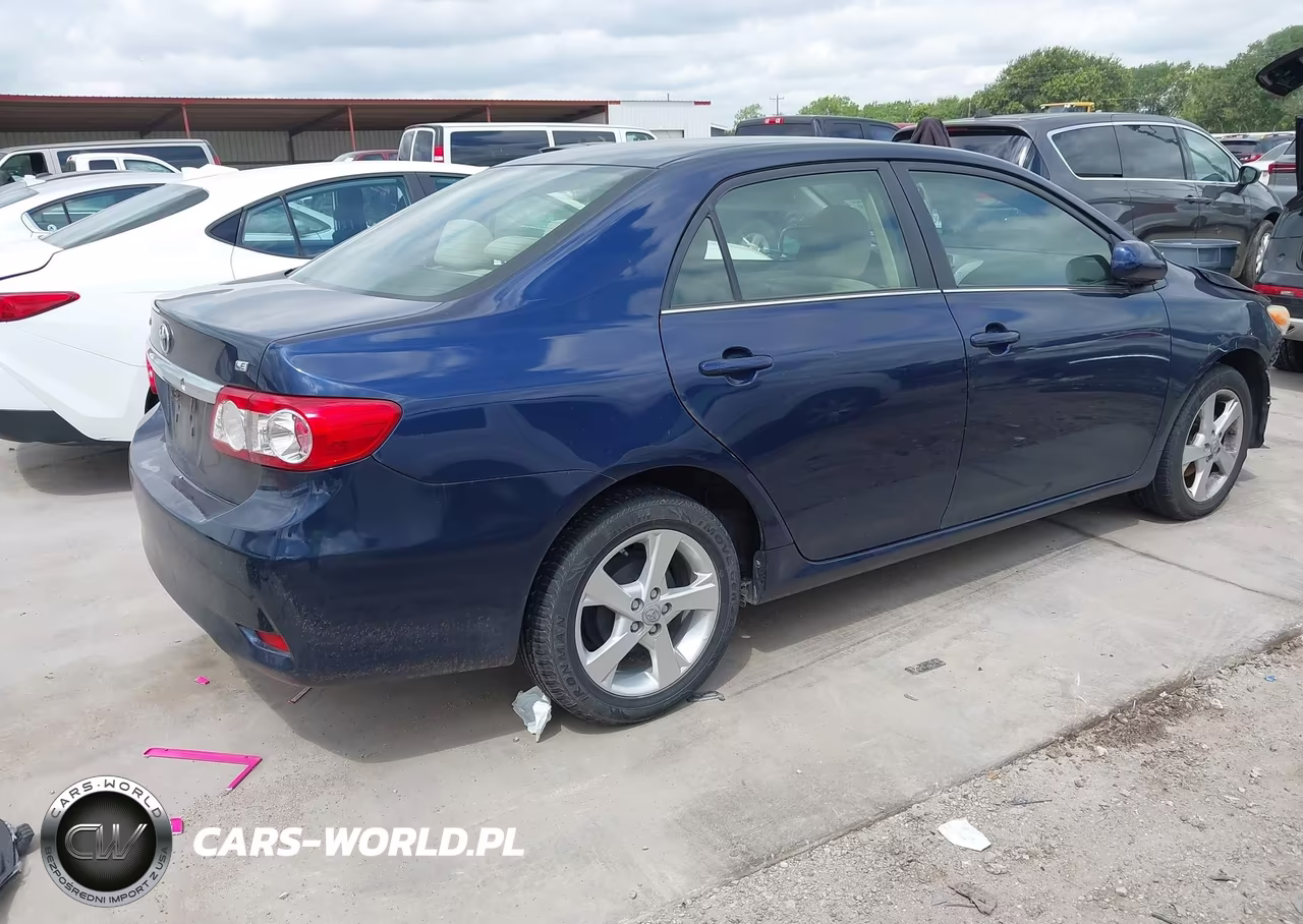 2013 Toyota Corolla Le VIN:JTDBU4EE7DJ118605 - 4