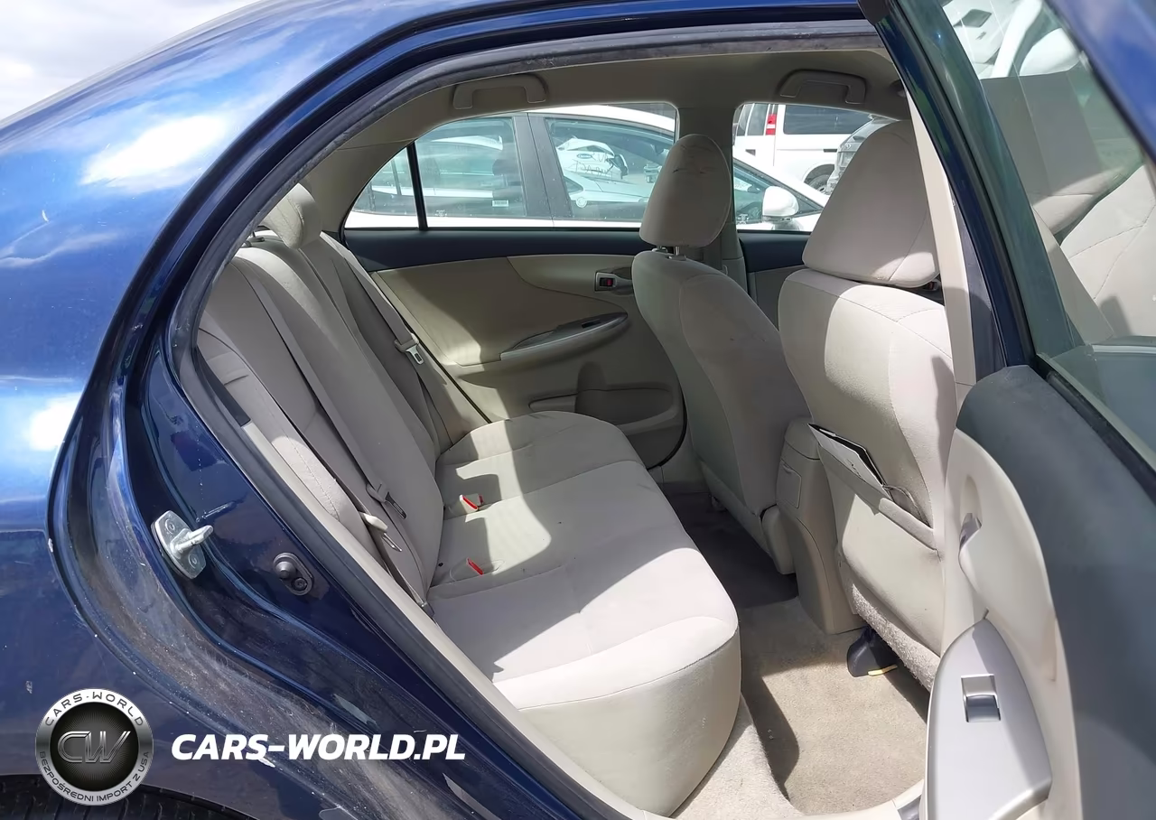 2013 Toyota Corolla Le VIN:JTDBU4EE7DJ118605 - 8