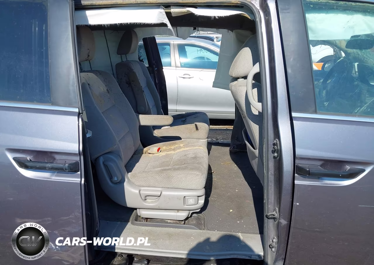2015 Honda Odyssey Lx VIN:5FNRL5H23FB104378 - 8