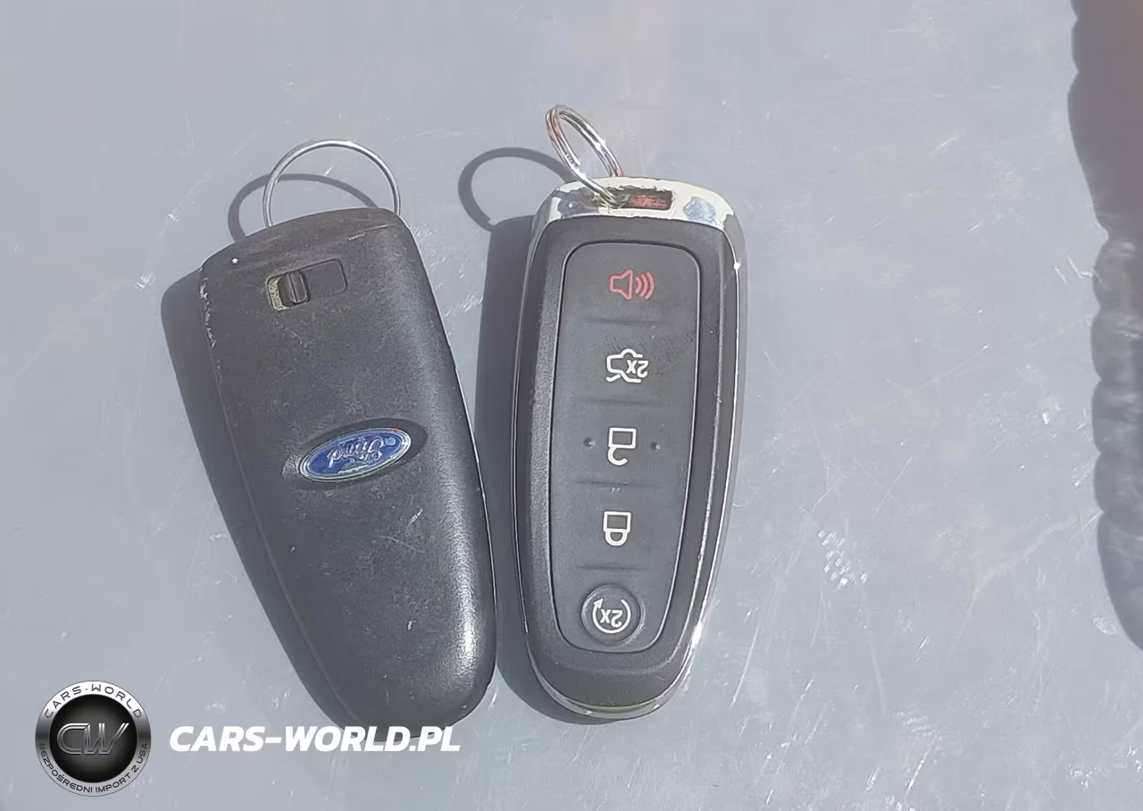 2019 Ford Escape Se VIN:1FMCU0GDXKUB02052 - 11
