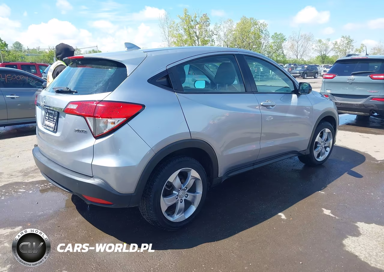 2020 Honda Hr-V Awd Lx VIN:3CZRU6H34LG700952 - 4