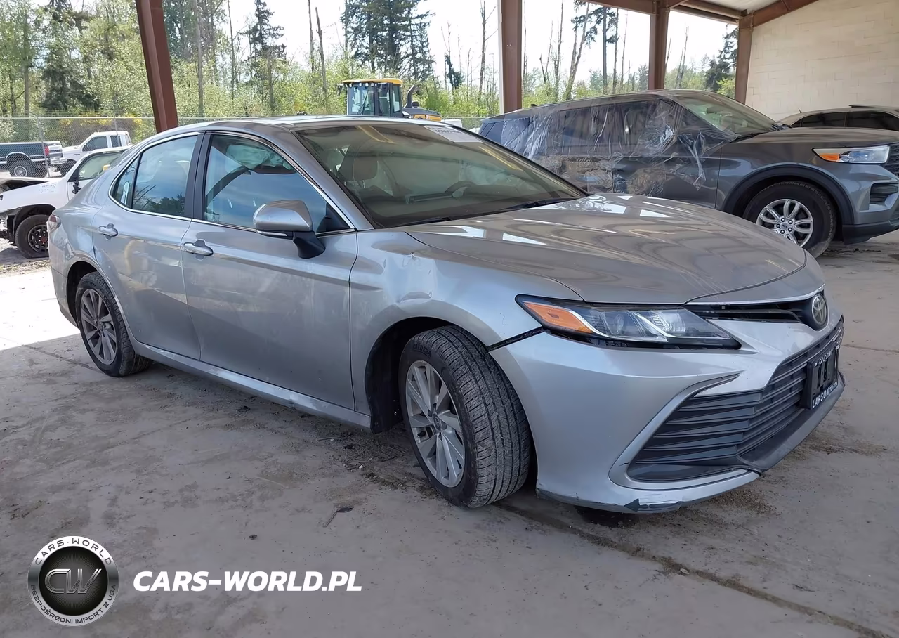 2021 Toyota Camry Le Awd