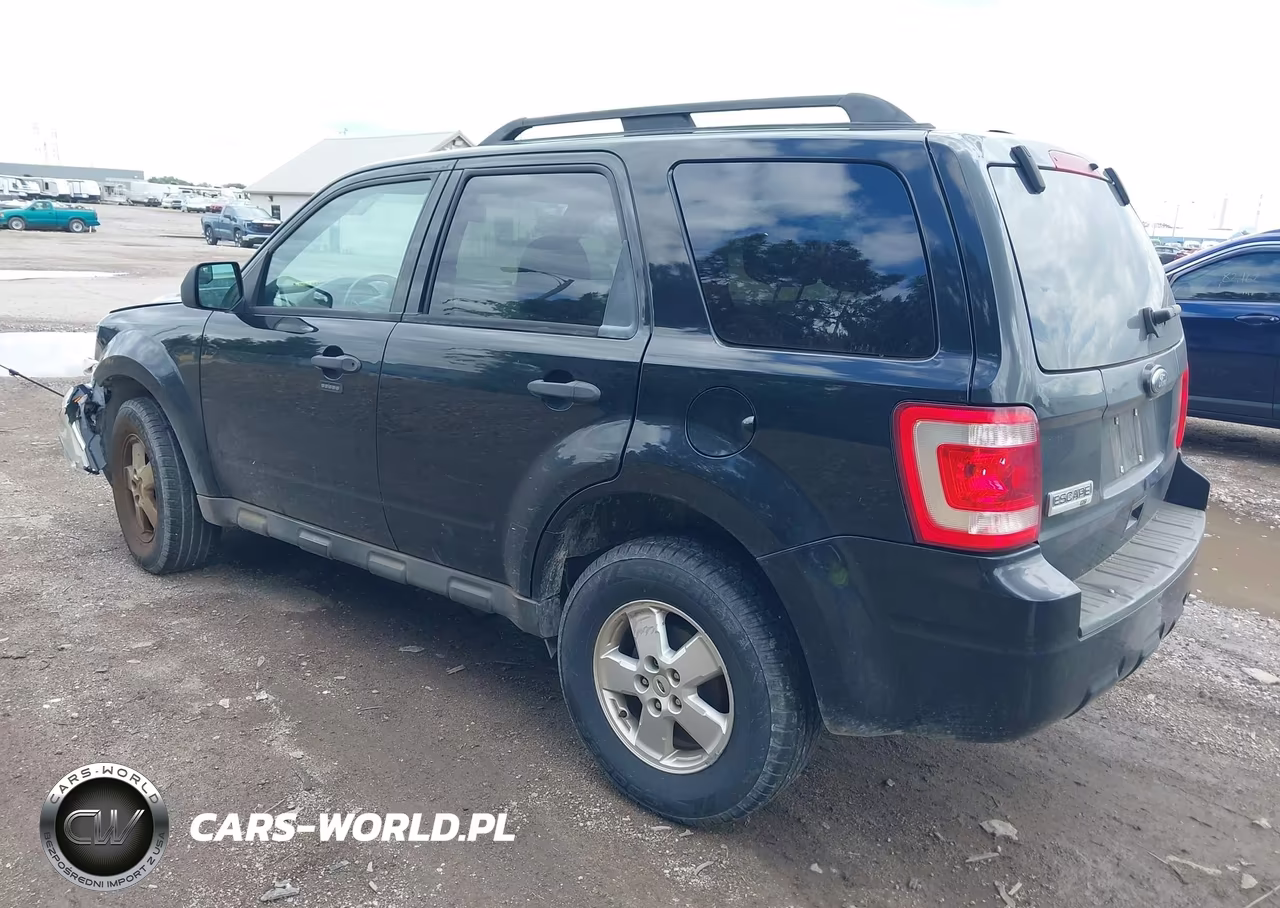 2010 Ford Escape Xlt VIN:1FMCU0D79AKC61489 - 3