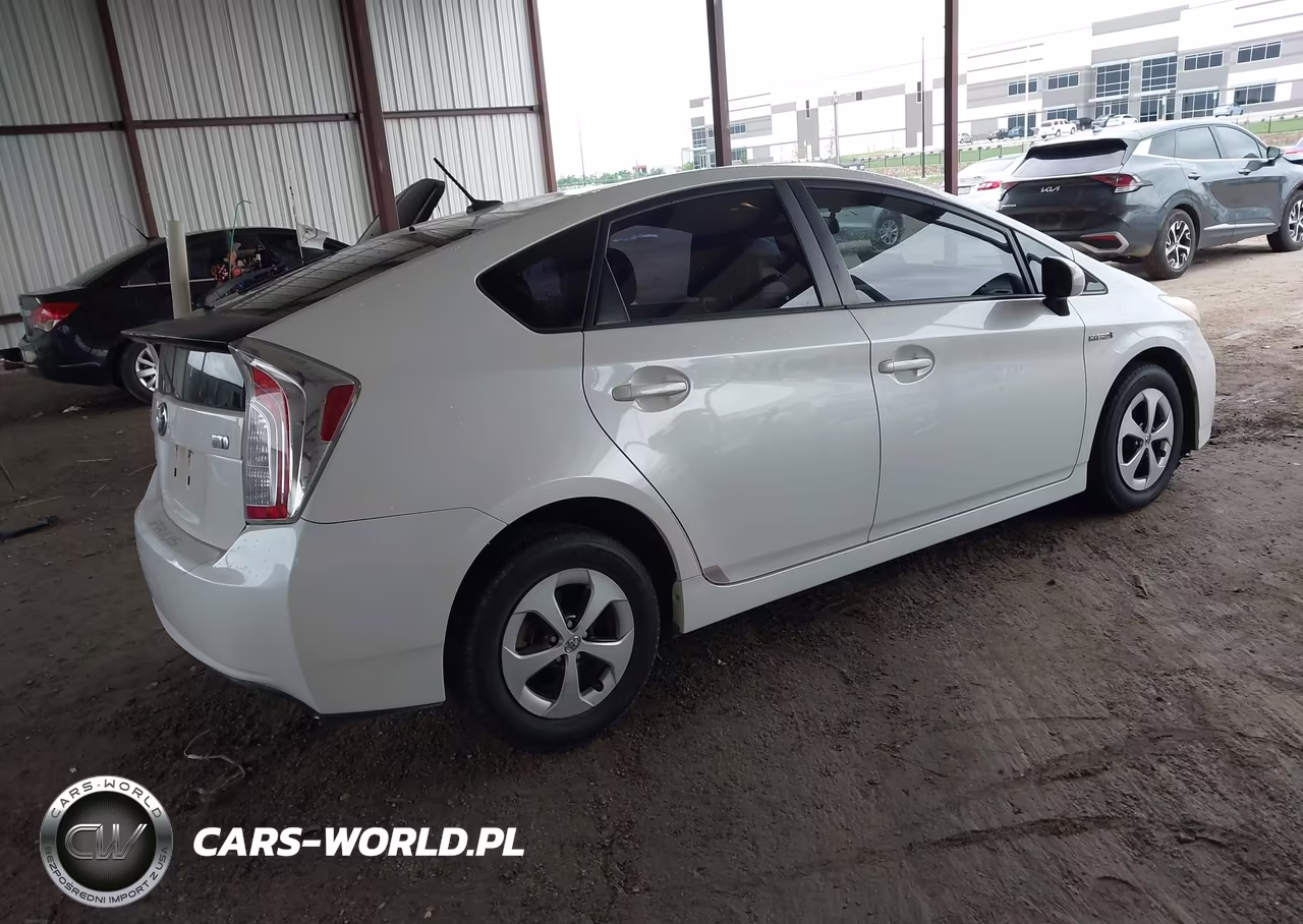 2013 Toyota Prius Five-Four-Three-Three Se-Two VIN:JTDKN3DUXD5553773 - 4