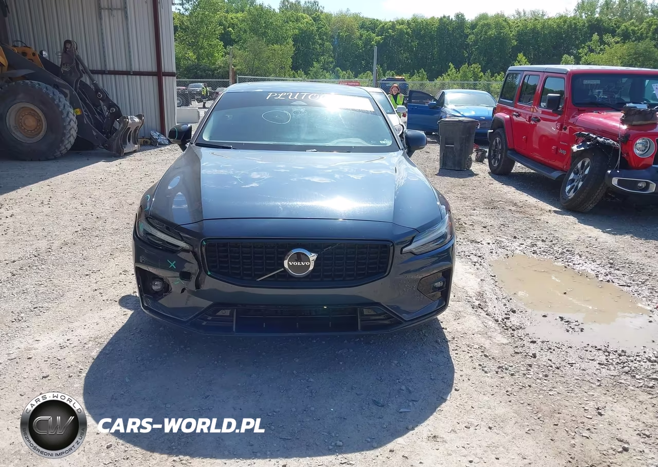 2024 Volvo S60 B5 Core Dark Theme VIN:7JRL12FK3RG327318 - 12