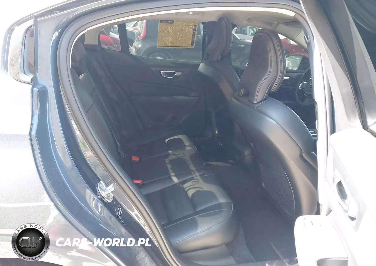 2024 Volvo S60 B5 Core Dark Theme VIN:7JRL12FK3RG327318 - 8