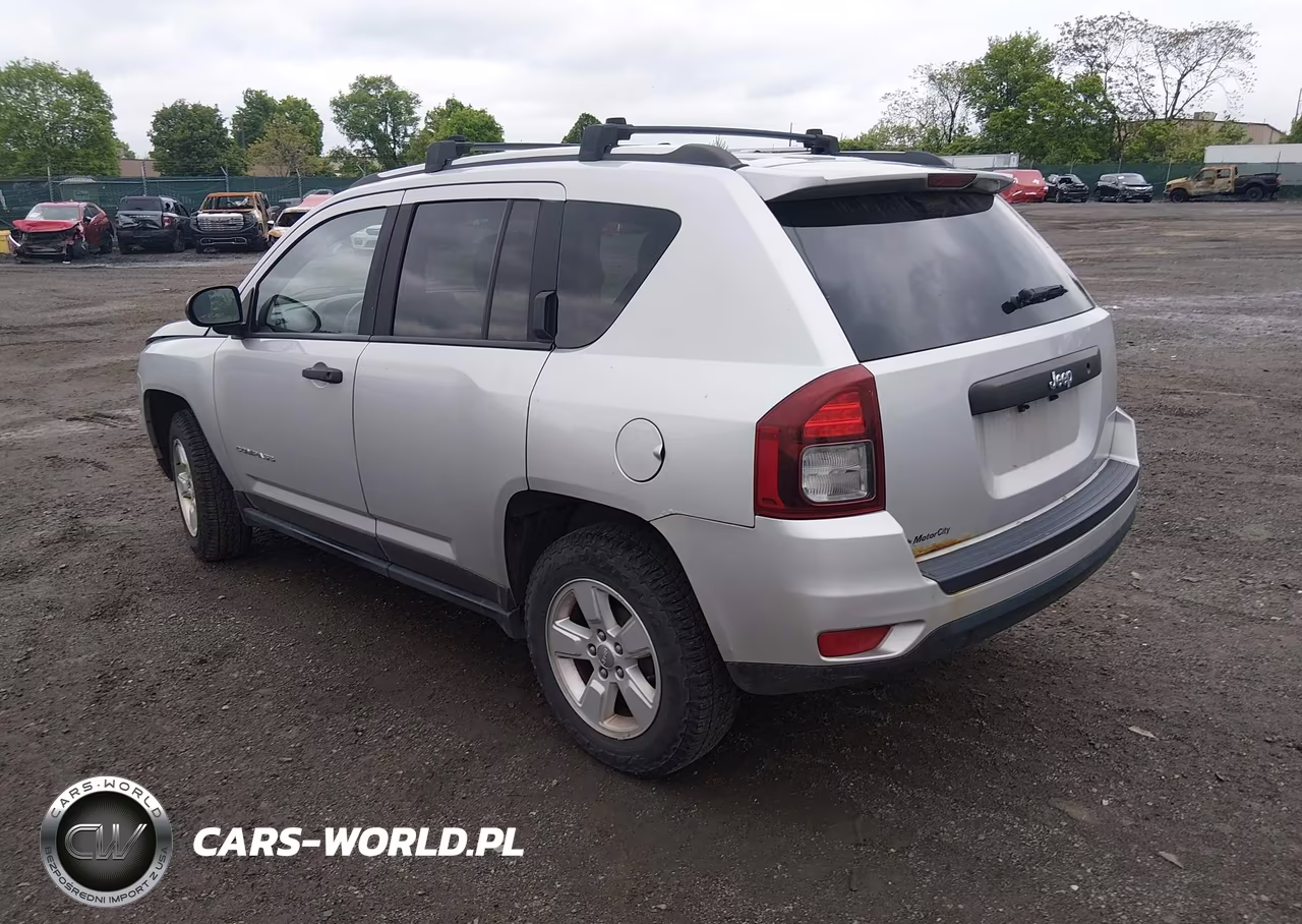 2014 Jeep Compass Sport VIN:1C4NJCBAXED547707 - 3
