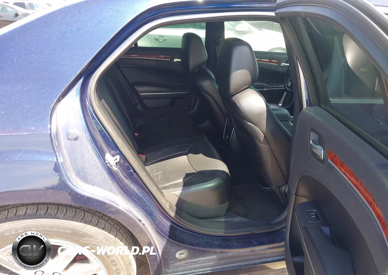 2014 Chrysler 300 VIN:2C3CCAAG9EH312914 - 8