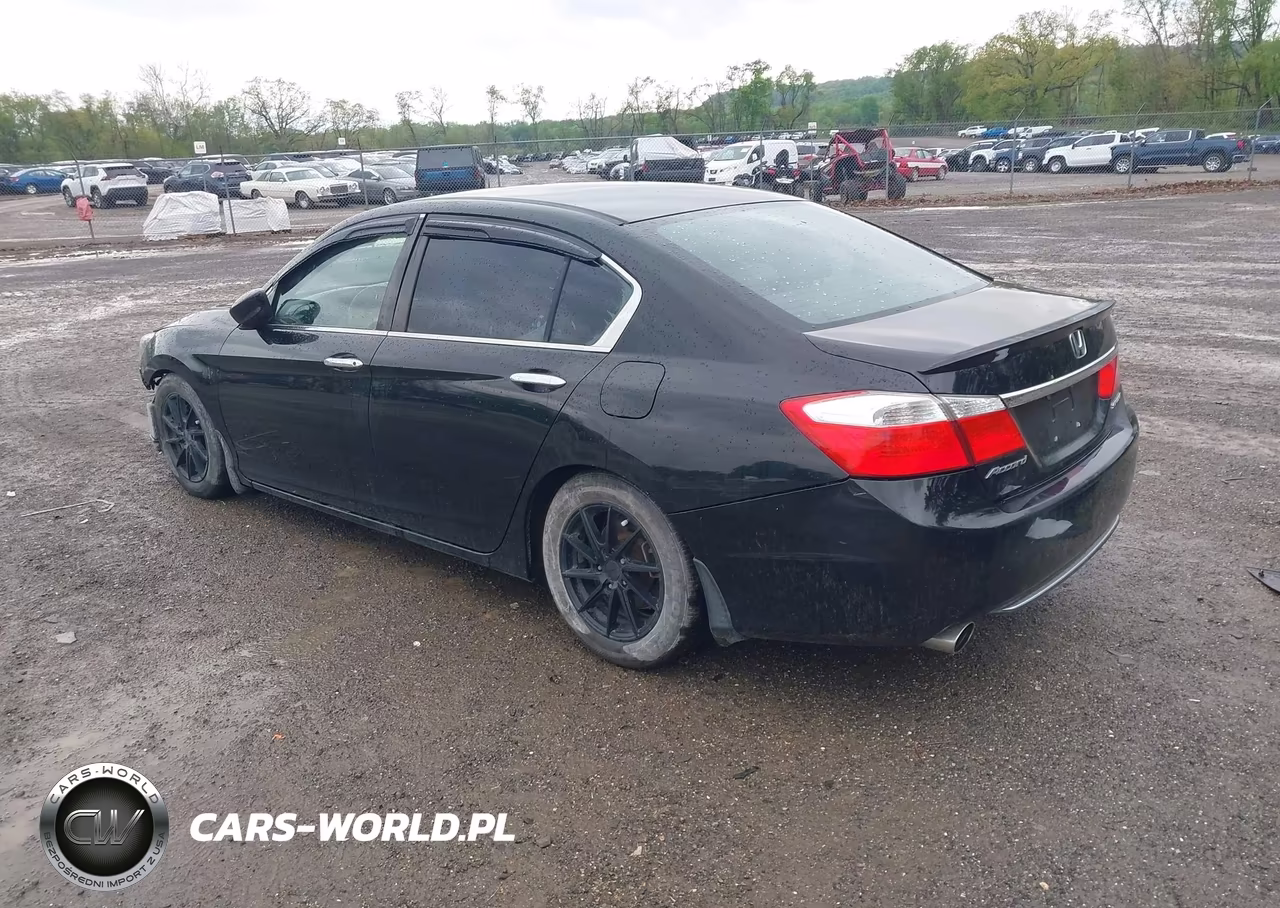 2015 Honda Accord Sport VIN:1HGCR2E57FA015263 - 3
