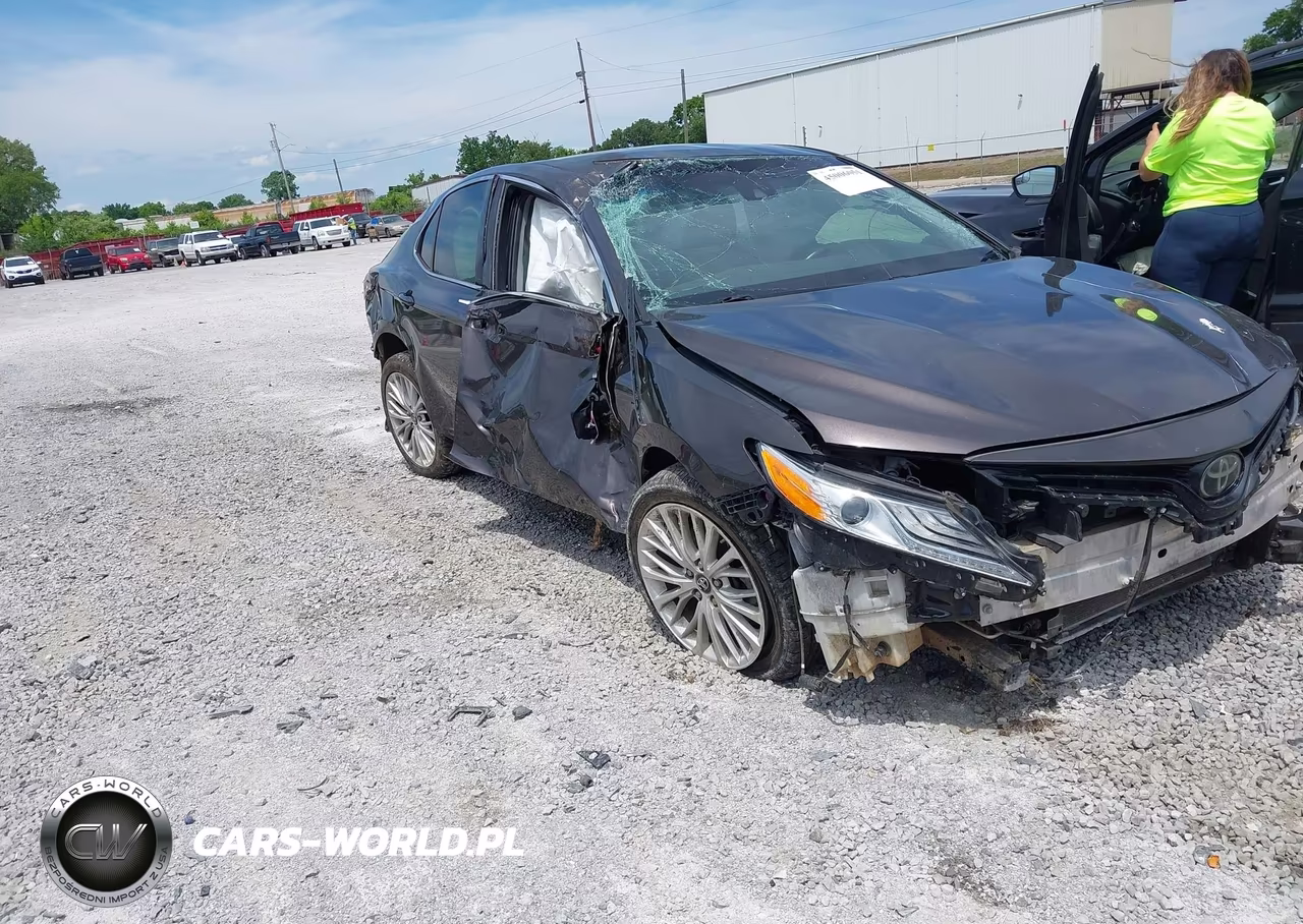 2018 Toyota Camry L-Le-Se-Xle – zdjęcie 1 z 17